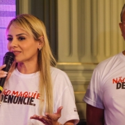 Assinatura de Decreto que oficializou o Programa Estadual de Proteção e Promoção aos Direitos das Mulheres